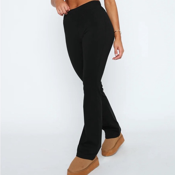 NWT White Fox Walk With Me Flare Leggings Black - Picture 2 of 6